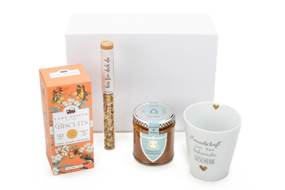 Geschenkbox Beste Freunde mit toller Tasse, Tee und Gebäck - ooobox