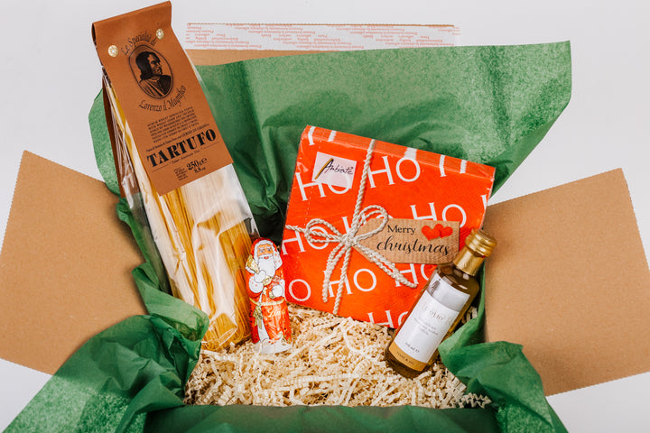 Weihnachts-Geschenkbox "Ho ho ho" mit edlen Leckereien - ooobox