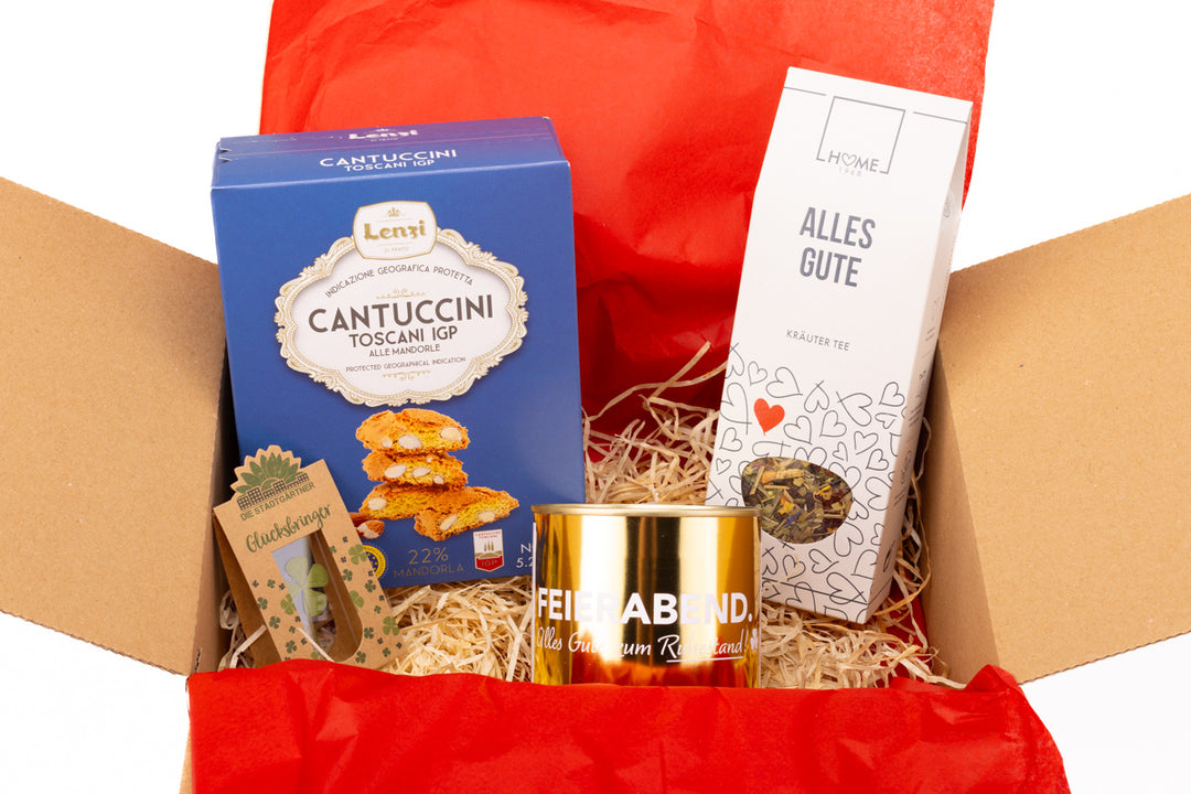 Geschenkbox zum Ruhestand mit Kuchen, Keksen, Tee und Glücksbringer für die Zukunft - ooobox