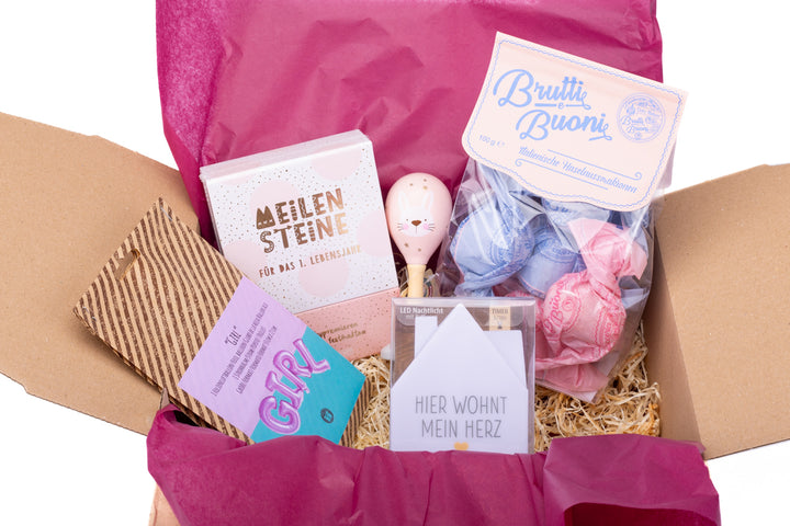 Geschenkbox "It's a girl"- Liebevolles Geschenk zur Geburt - ooobox