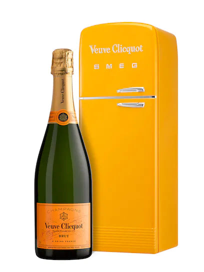 Champagner "Veuve Cliquot" 0,7l in Kühlbox von SMEG