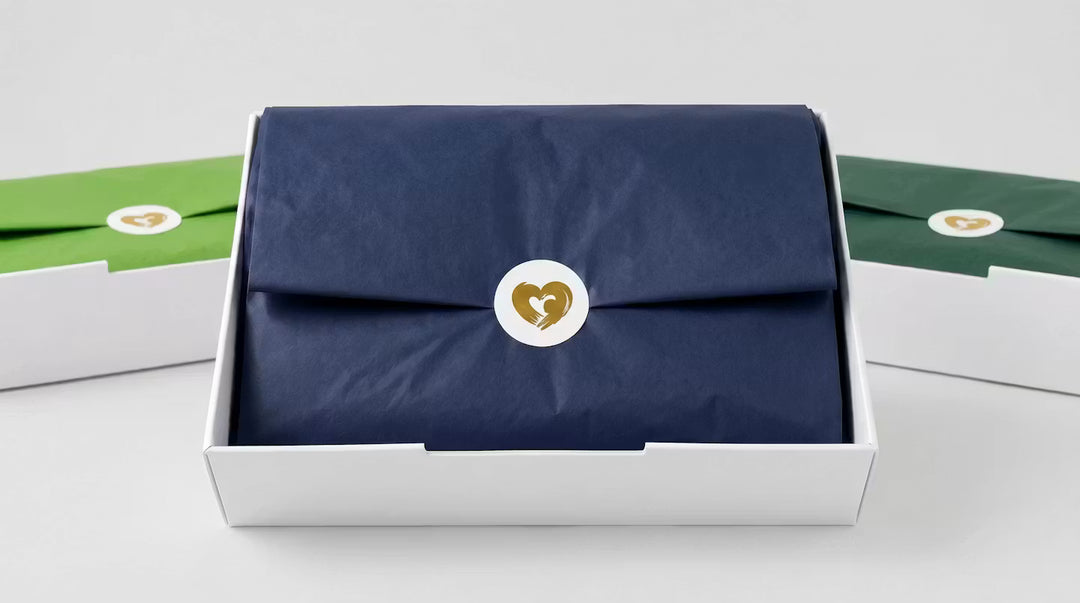 Lebensfreude Geschenkbox mit Weißwein & mediterranen Delikatessen